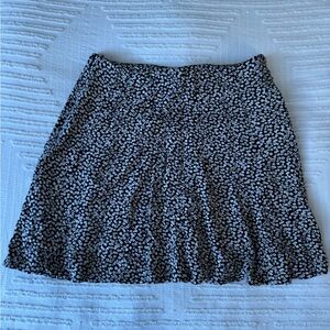 American Eagle Floral Black and White Women's Skirt